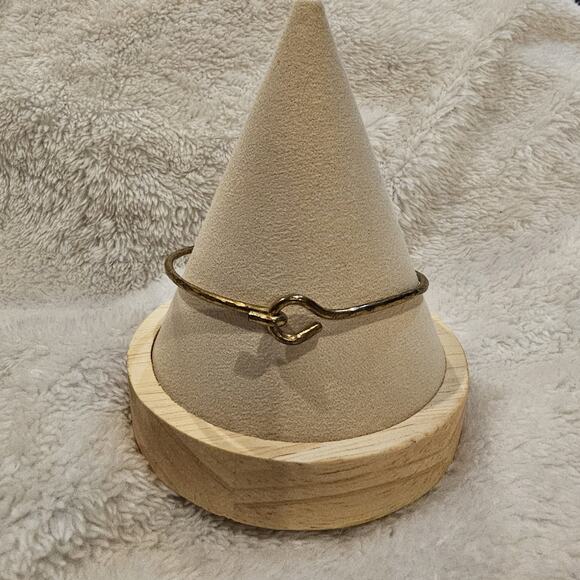 Lot of 5 Vintage Bangle Bracelets Silver Gold And Bronze Toned Textured Thin - Picture 2 of 12